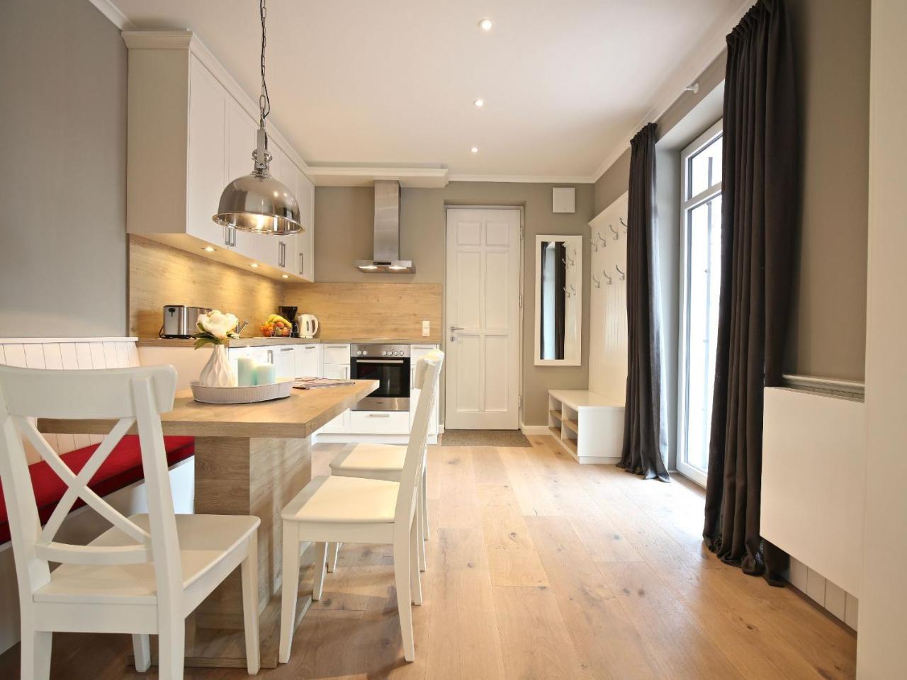 Kleine Charlotte - Traumwohnung Mit Terrasse Fuer 4 Personen Wangerooge Exterior foto